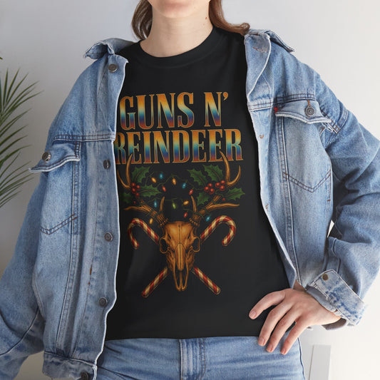Guns N’ Reindeer Basic T-Shirt - Unisex