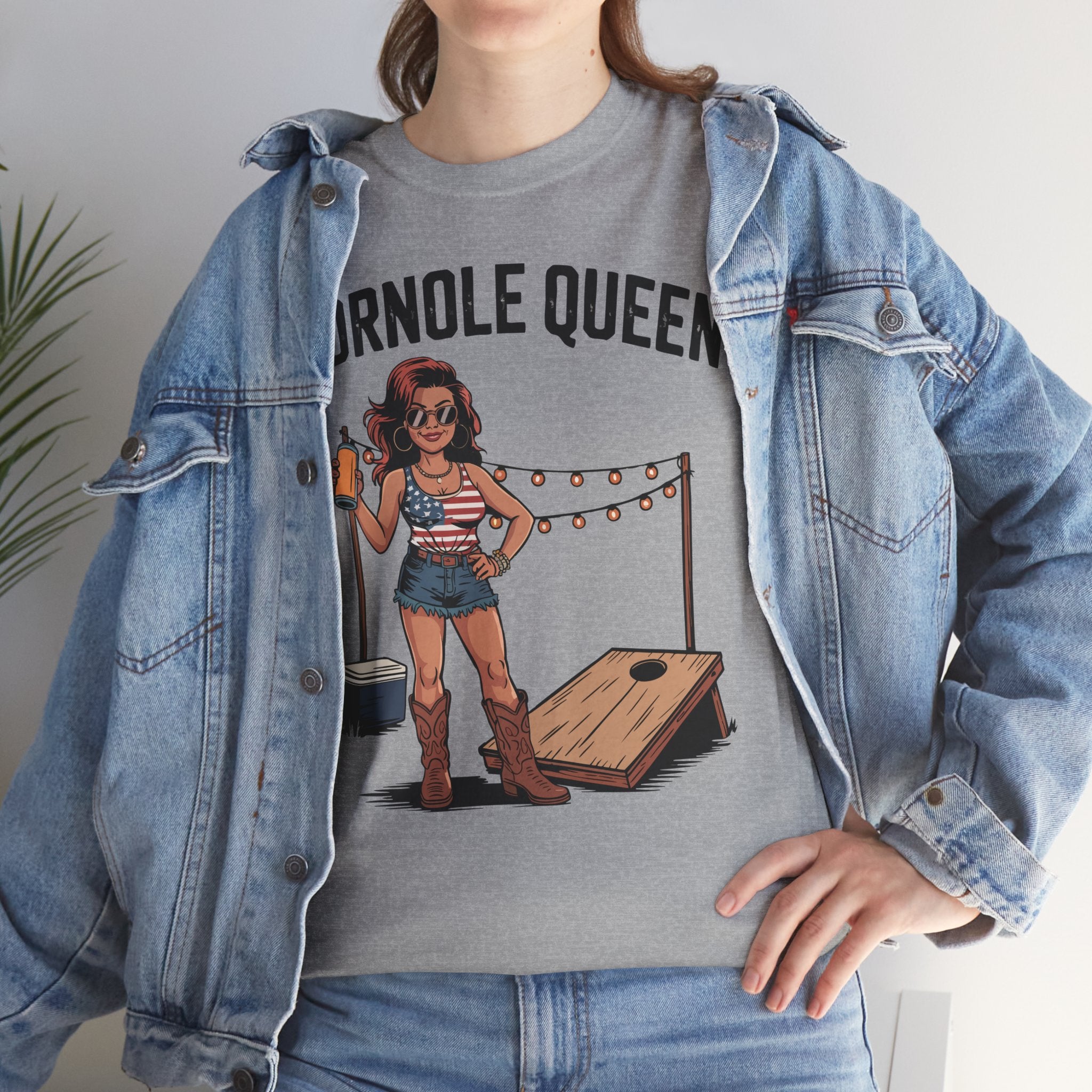 Conhole Queen Basic T-Shirt - Unisex