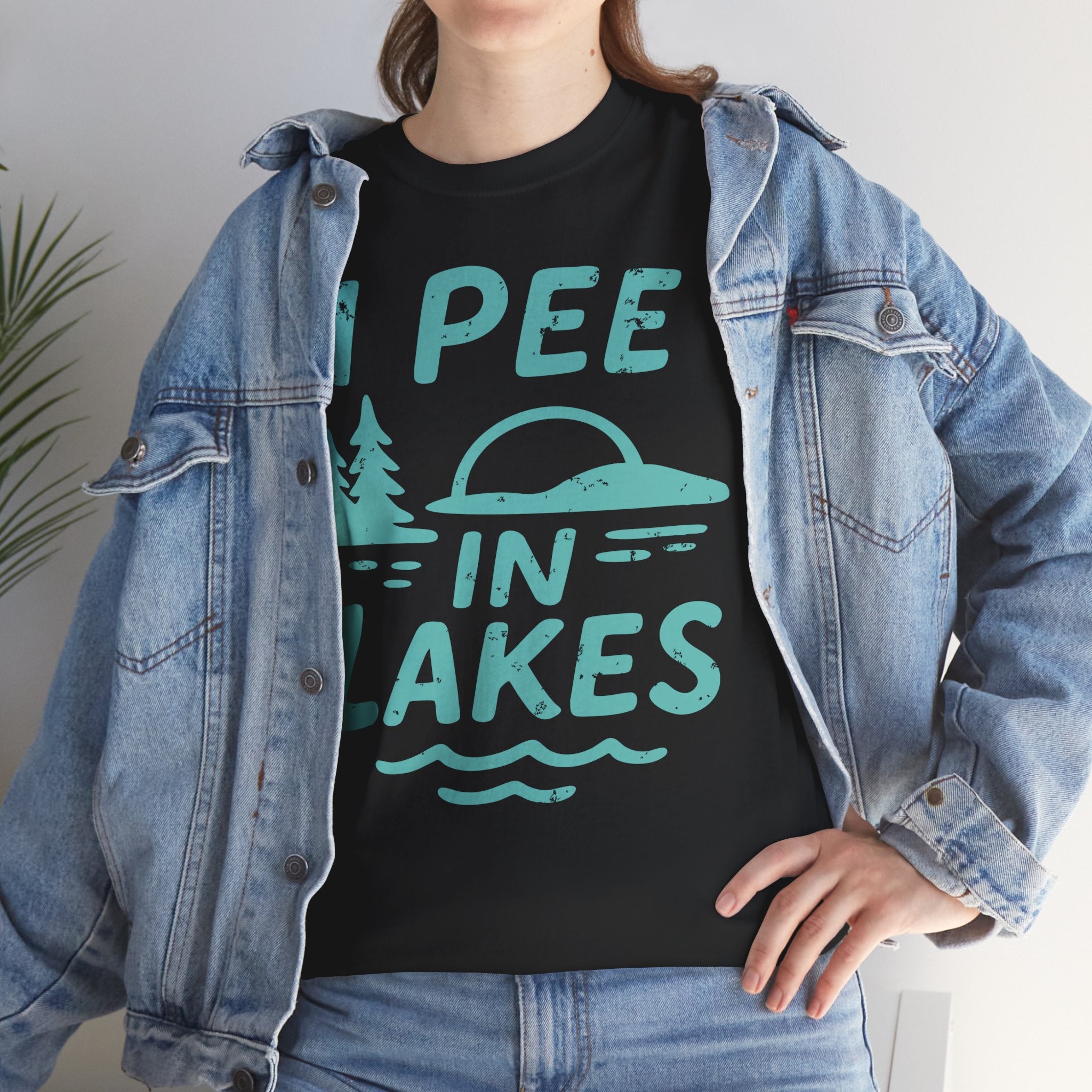 Basic T-Shirt - Unisex - I Pee In Lakes Retro